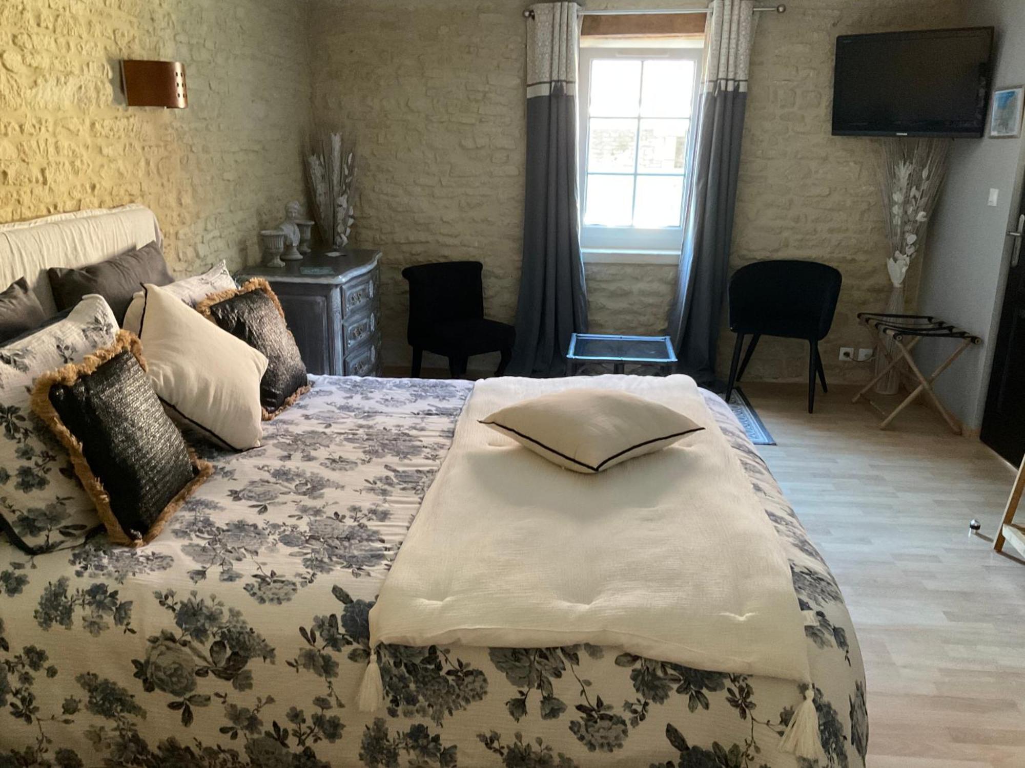 Chambres D'Hotes De L'Ancienne Auberge Thaon Экстерьер фото