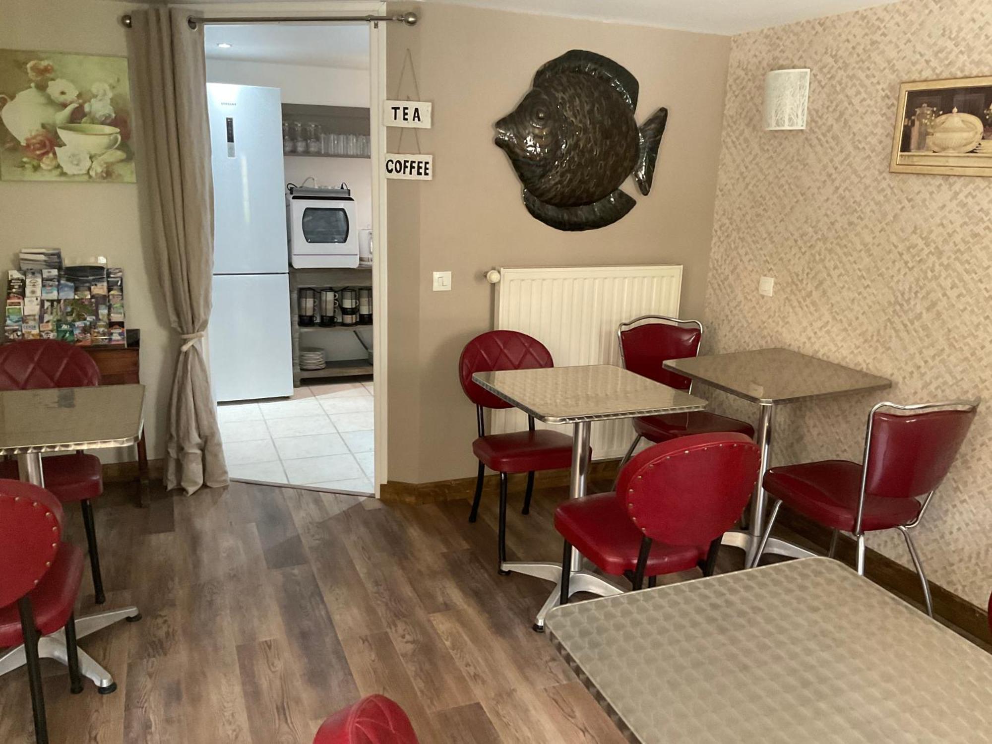Chambres D'Hotes De L'Ancienne Auberge Thaon Экстерьер фото