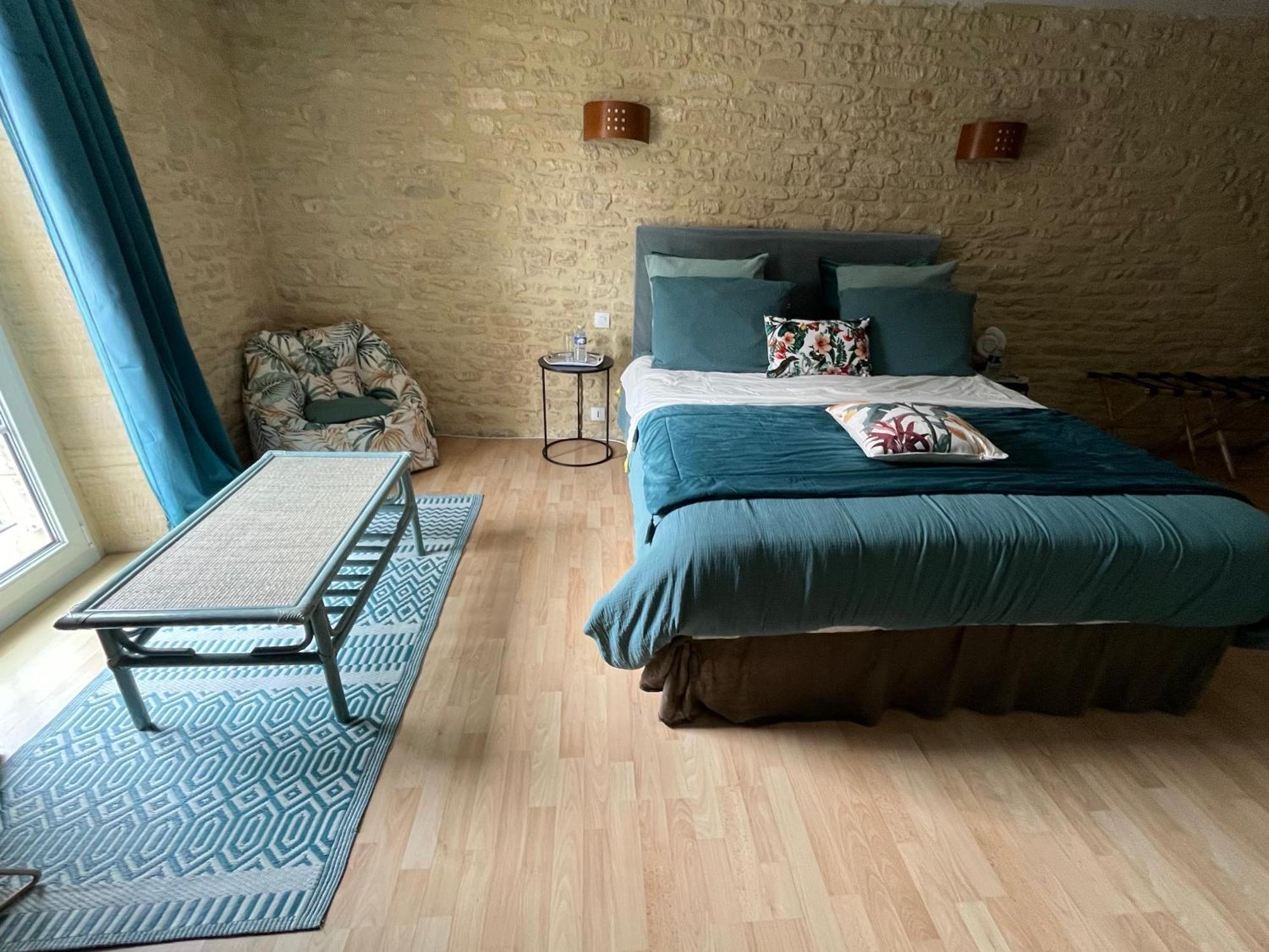 Chambres D'Hotes De L'Ancienne Auberge Thaon Экстерьер фото